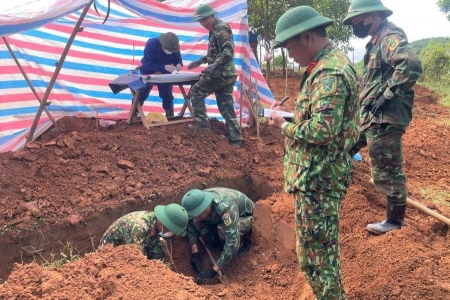 Quảng Trị: Tìm thấy, cất bốc và quy tập 10 hài cốt liệt sĩ tại Khe Sanh