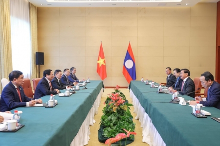 Thủ tướng Phạm Minh Chính hội kiến Tổng Bí thư, Chủ tịch nước Lào tại Thiên Tân