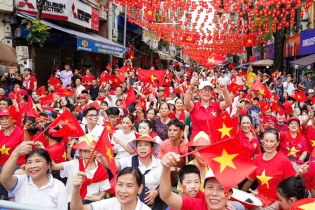 Thủ tướng Chính phủ chỉ đạo đẩy nhanh việc tặng quà Quốc khánh cho người dân