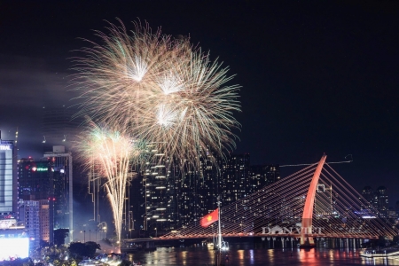 TP. HCM: Người dân xem bắn pháo hoa Quốc khánh 2/9 cần lưu ý gì?