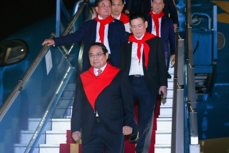 Thủ tướng Phạm Minh Chính về tới Hà Nội, kết thúc tốt đẹp chuyến công tác tại Thiên Tân Trung Quốc