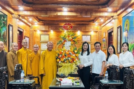 Giám đốc Sở Dân tộc và Tôn giáo Thanh Hóa chúc mừng Đại lễ Vu lan 2025