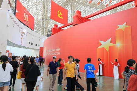 Kéo dài thời gian Triển lãm thành tựu Đất nước đến hết ngày 15/9/2025