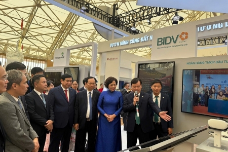 Gần 10 nghìn người ghé thăm gian hàng BIDV tại Triển lãm 80 năm Thành tựu đất nước