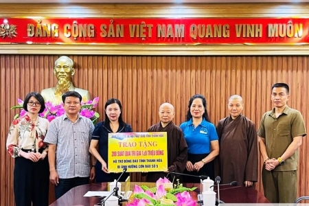 Ủy ban MTTQ tỉnh Thanh Hóa tiếp nhận ủng hộ cho người dân chịu thiệt hại do bão số 5