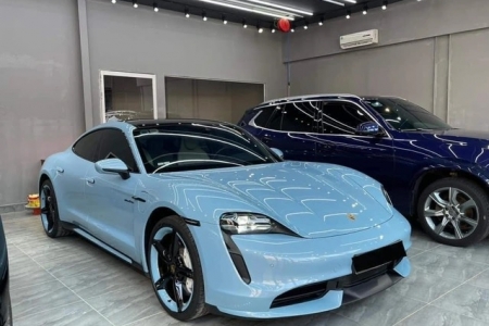 Lỗi phần mềm quản lý vận hành pin, xe điện Porsche Taycan bị triệu hồi