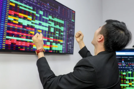 Doanh nghiệp giúp VIX bứt phá gần 80% giá trị tự doanh tiếp tục gây chú ý