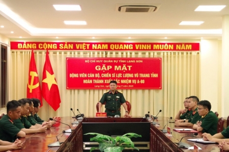 Lạng Sơn tuyên dương cán bộ, chiến sĩ tham gia diễu binh, diễu hành A80