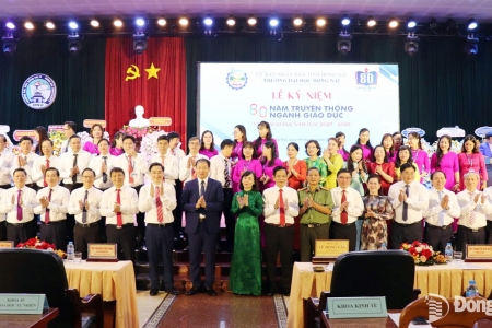 Bí thư Tỉnh ủy Đồng Nai dự và chúc mừng khai giảng tại Trường Đại học Đồng Nai