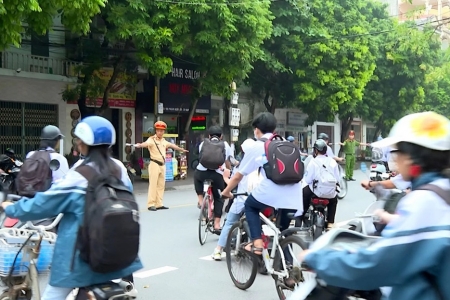 Hưng Yên đảm bảo an toàn giao thông cho học sinh trong ngày khai giảng