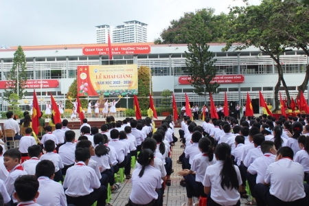 TP. HCM: Khai giảng năm học mới ở trường có hơn 2.800 giải thưởng