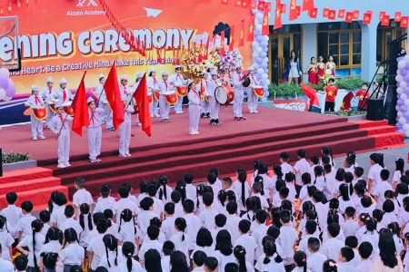 Hàng triệu học sinh trên cả nước nô nức khai giảng năm học mới 2025-2026