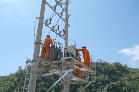 Thanh Hóa tháo gỡ khó khăn về điện năng tại Khu kinh tế Nghi Sơn