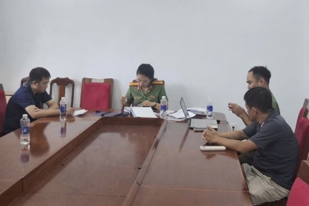 Xử phạt hai đối tượng mua bán tài khoản ngân hàng