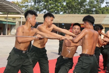 Công an Thanh Hóa huấn luyện bảo đảm an ninh trật tự, bảo vệ Đại hội đại biểu Đảng bộ tỉnh Thanh Hóa lần thứ XX