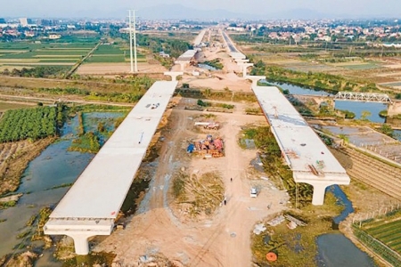 Tính đến hết tháng 8/2025, tỷ lệ giải ngân vốn đầu tư công của cả nước đạt khoảng 46,3%