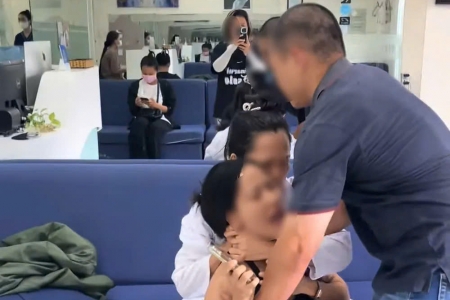 Công an xác minh vụ chủ cơ sở nha khoa ở TP. HCM dùng gậy sắt tấn công khách hàng