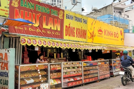 Thị trường bánh trung thu tại TP. HCM: Đa dạng, sôi động nhưng cạnh tranh khốc liệt