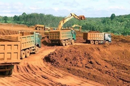 Chấp thuận chủ trương đầu tư và nhà đầu tư dự án khai thác mỏ đất làm vật liệu san lấp tại Thanh Hóa