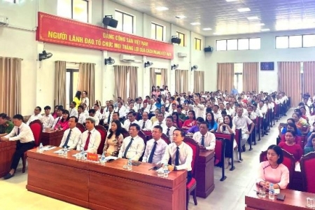 Phường Vinh Phú biểu dương 90 tập thể, cá nhân điển hình tiên tiến giai đoạn 2020-2025