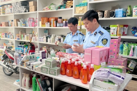 Tăng cường kiểm tra, xử lý mỹ phẩm không rõ nguồn gốc trên địa bàn tỉnh Hưng Yên