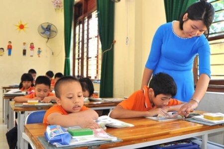 Nghệ An triển khai phụ cấp ưu đãi cho giáo viên dạy học sinh khuyết tật