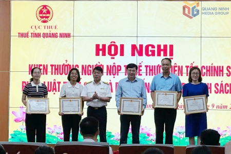 Quảng Ninh khen thưởng 32 người nộp thuế tiêu biểu