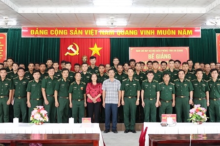 Bộ đội Biên phòng tỉnh An Giang: Bế giảng lớp bồi dưỡng kiến thức dân tộc năm 2025