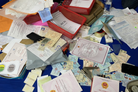 TP. HCM: Cảnh báo hành vi làm và sử dụng giấy tờ giả