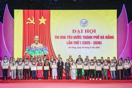 THACO AUTO được vinh danh “Gương điển hình tiên tiến” tại Đại hội Thi đua yêu nước TP. Đà Nẵng lần thứ I