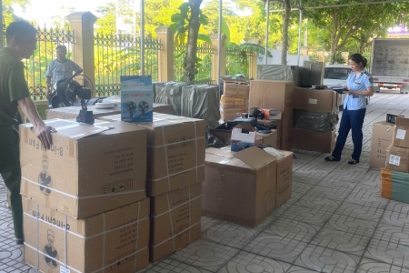 Hà Nội: Tạm giữ hơn 1.800 quạt tích điện và phụ kiện không rõ nguồn gốc