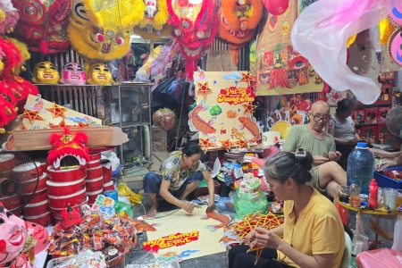 Phố Hàng Mã mùa Trung thu 2025: Hồn xưa trong cuộc vây lấn của hiện đại