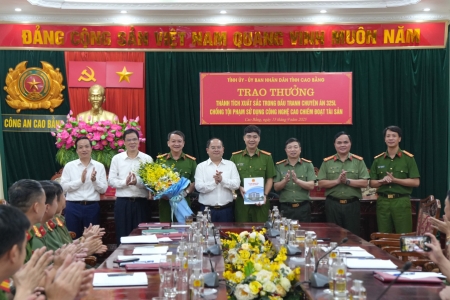 Cao Bằng khen thưởng Công an tỉnh triệt phá đường dây lừa đảo xuyên quốc gia