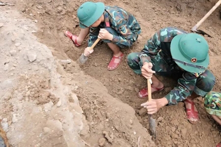 Quảng Trị: Phát hiện, cất bốc 2 hài cốt liệt sĩ khi cải tạo Di tích Trường Bồ Đề