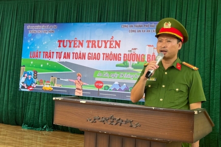 Tuyên truyền pháp luật về an toàn giao thông đường bộ tại Trường THCS Tân Thắng