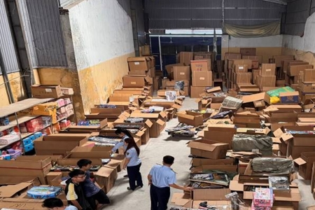Ninh Bình tạm giữ hơn 3.000 sản phẩm đồ chơi trẻ em nhập lậu, không rõ nguồn gốc