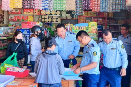 Gần 150 cơ sở kinh doanh đã chấp hành pháp luật về “kinh doanh có điều kiện” tại địa bàn phía nam Quảng Trị