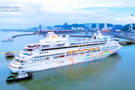 Quảng Ninh tăng tốc du lịch tàu biển và biên giới