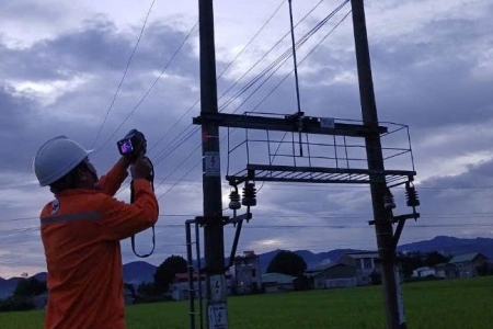 Thắp sáng vùng biên - Câu chuyện đêm của người thợ điện Điện Biên