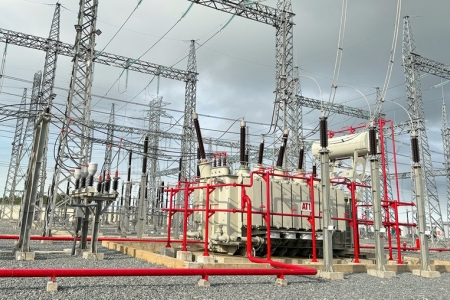 Đóng điện thành công trạm biến áp 220 kV Vũng Áng