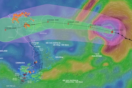 Siêu bão RAGASA sắp vào Biển Đông, gió giật dữ dội trên cấp 17 trong 24 giờ tới