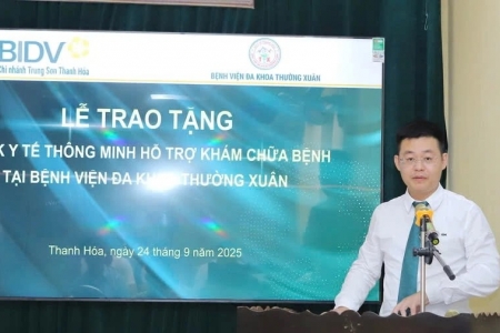 BIDV Trung Sơn Thanh Hóa trao Kiosk y tế thông minh tặng Bệnh viện Đa khoa Thường Xuân