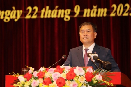 Phê chuẩn kết quả bầu, miễn nhiệm chức vụ Chủ tịch UBND tỉnh Quảng Ninh