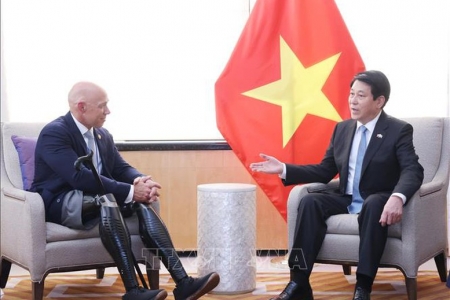 Chủ tịch nước Lương Cường tiếp các nghị sĩ Hoa Kỳ