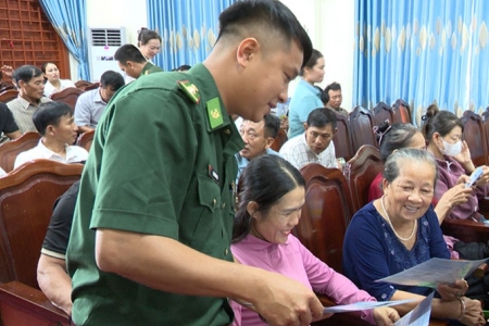 Hà Tĩnh: Nâng cao kiến thức cho ngư dân phòng ngừa, ứng phó thiên tai và chống khai thác IUU
