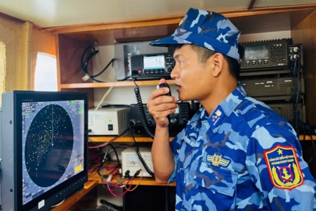 Bộ Tư lệnh Vùng Cảnh sát biển 1 tích cực kêu gọi các phương tiện trú tránh bão số 10