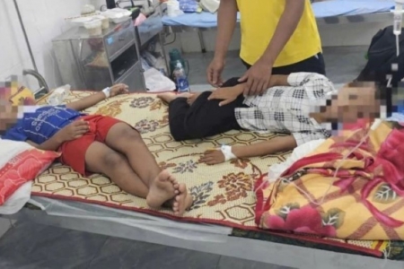 Quảng Trị: 25 học sinh nhập viện nghi ngộ độc thực phẩm sau bữa sáng tại trường