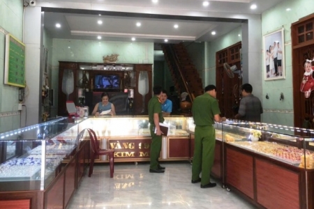 Quảng Trị tăng cường phòng ngừa tội phạm tại ngân hàng và tiệm vàng