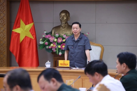 Phó Thủ tướng Trần Hồng Hà: Chủ động tuyệt đối, ứng phó khẩn cấp với bão số 10