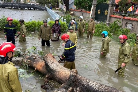 Thanh Hóa dự trữ nhu yếu phẩm, không để xảy ra tình trạng thiếu lương thực thực phẩm do mưa bão